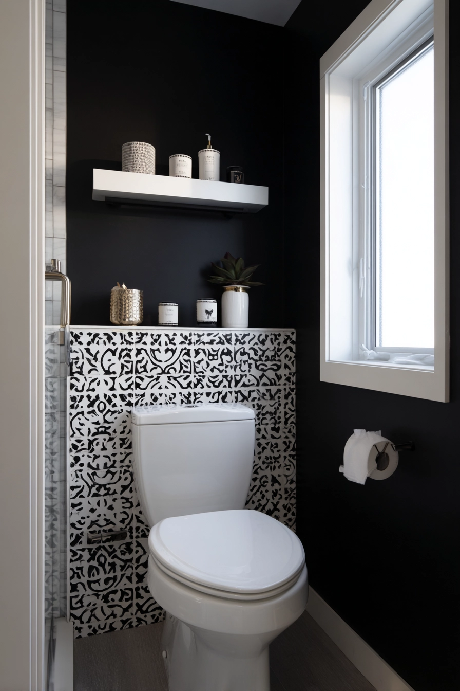 Small toilet decor 10