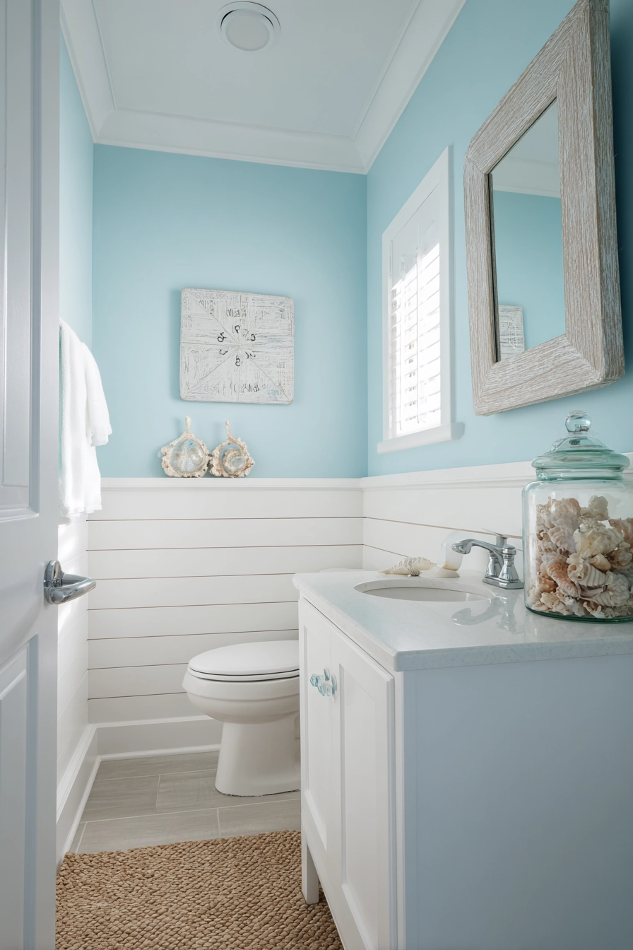 Small toilet decor 24