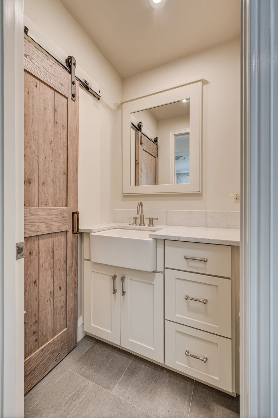 small restroom ideas 32