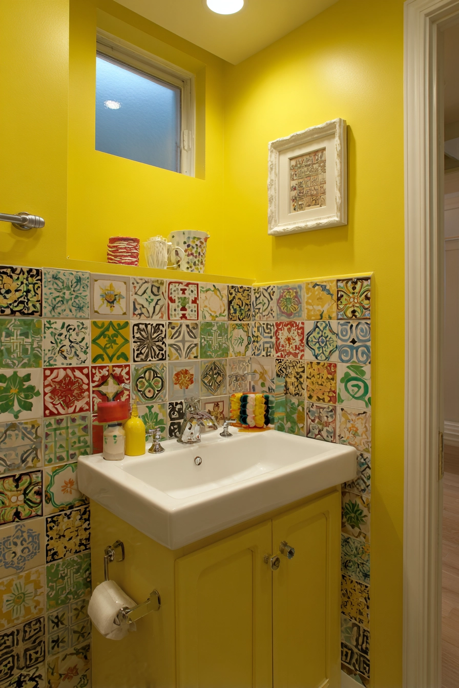 small restroom ideas 34