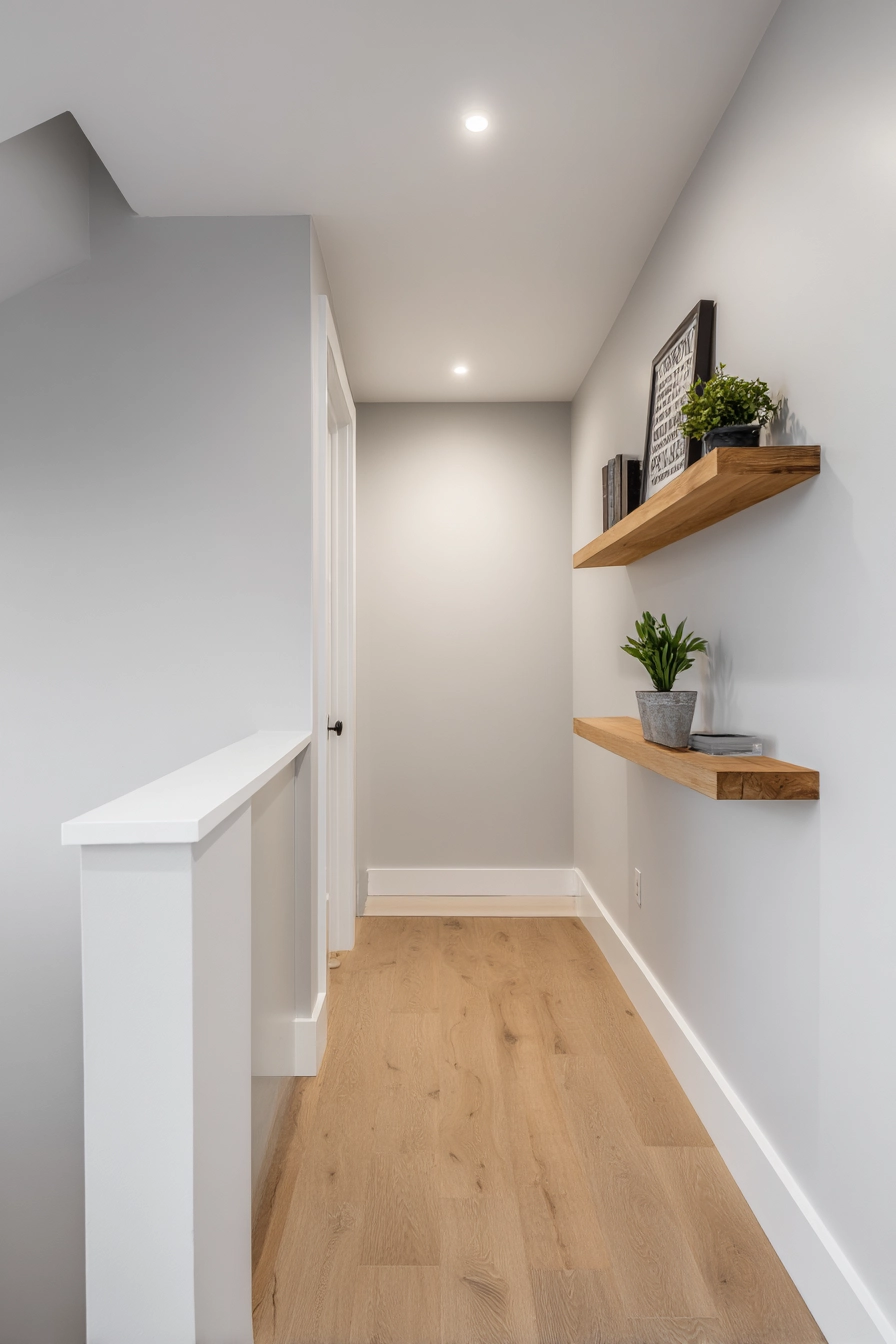 upstairs hallway ideas 39